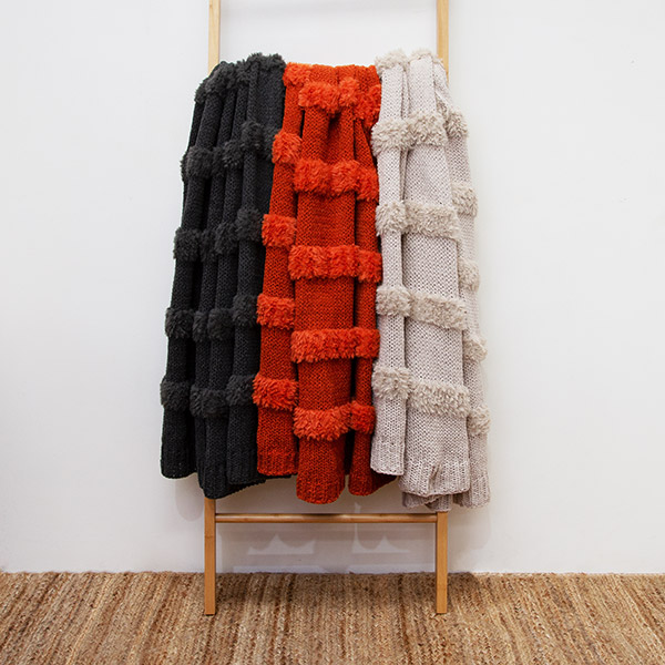 carefully selected fabrics prioritizing warmth and comfort for the winter season. I also introduced a Mother’s Day collection to the business, which achieved strong sell-through.